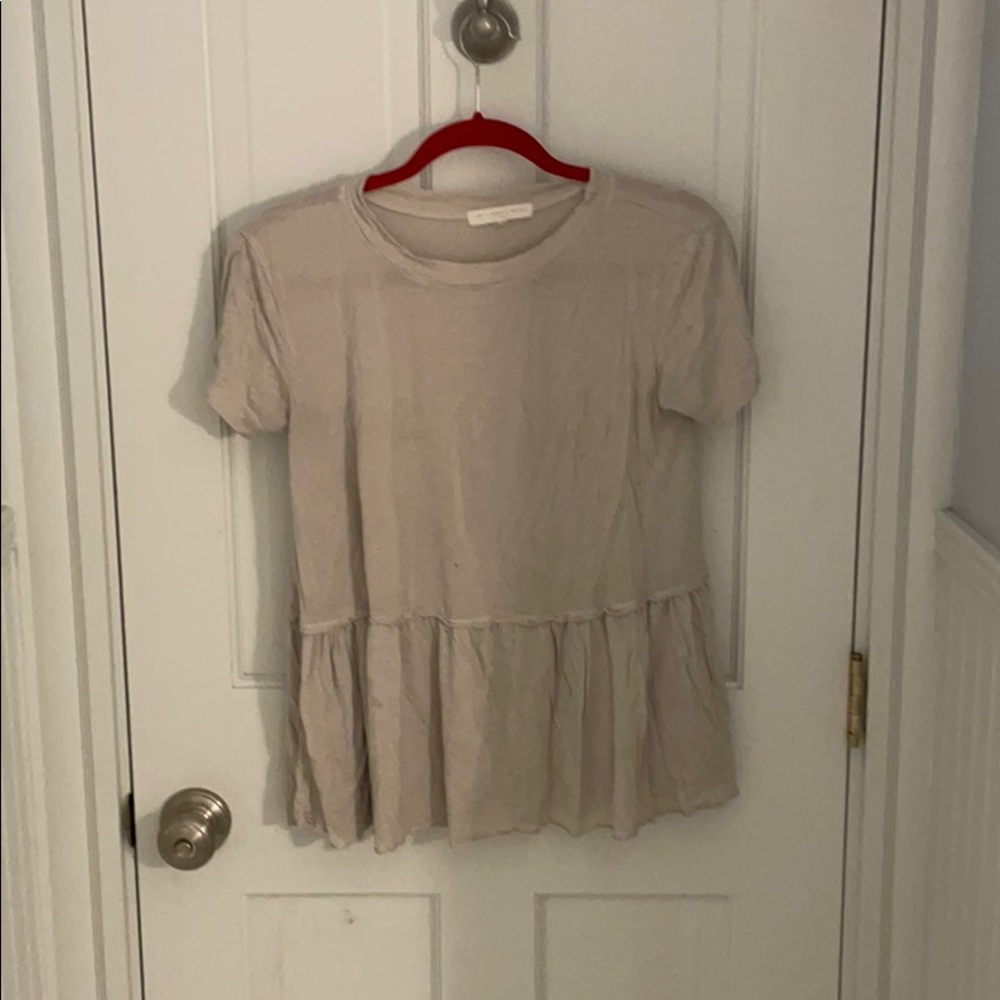 Beige flowy top